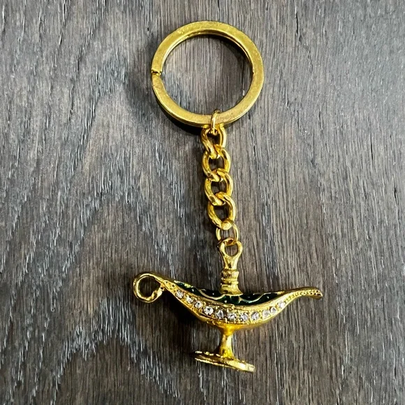 NWOT - Gold plated necklace, earrings and key chain - Picture 8 of 8